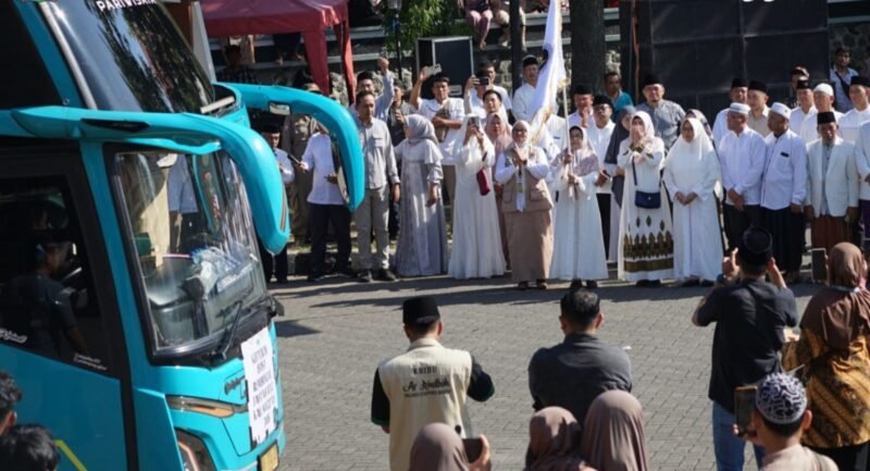 Foto Dokumentasi Pemberangkatan Jamaah Calon Haji 