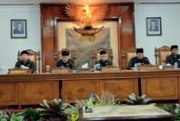 Foto kegiatan Rapat Paripurna DPRD Tulungagung, Senin (4/5/2026).