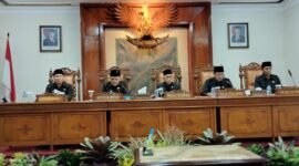 Foto kegiatan Rapat Paripurna DPRD Tulungagung, Senin (4/5/2026).
