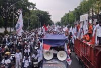 Ribuan buruh menggelar aksi damai May Day 2026 di Surabaya dengan membawa 10 tuntutan terkait ketenagakerjaan dan perlindungan pekerja. (Foto dokumentasi)