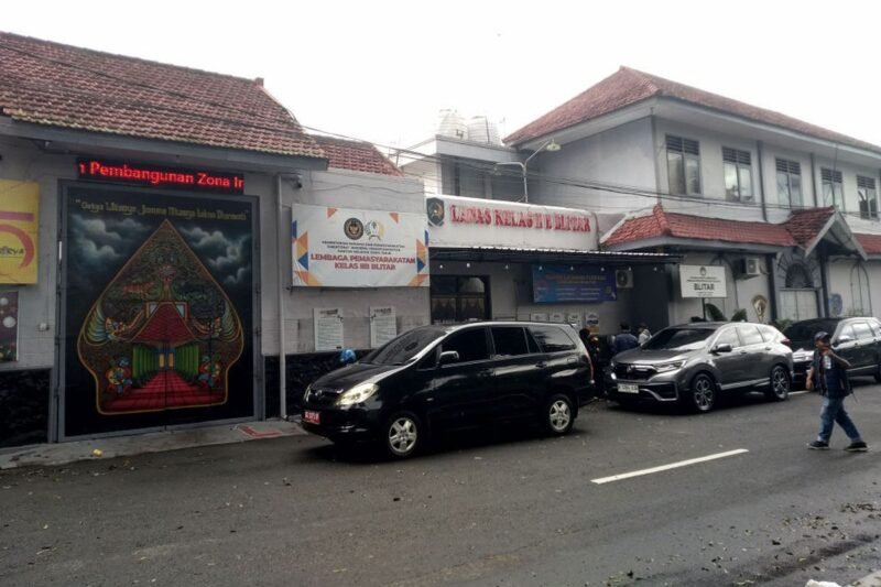 Lapas Kelas IIB Blitar melakukan pembenahan internal setelah muncul dugaan pungutan liar terkait fasilitas khusus di Kamar D1.