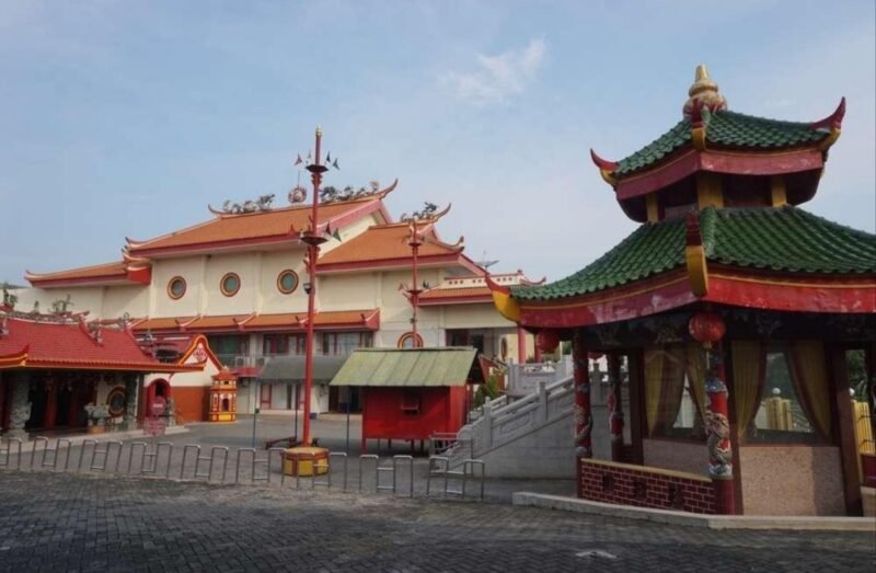 Kelenteng Hok Yoe Kiong, Kecamatan Sukomoro, Kabupaten Nganjuk.