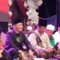 Plt Bupati Tulungagung Ahmad Baharudin menghadiri rangkaian tradisi Labuh Sembonyo di Pantai Sine, Kalidawir, sebagai bentuk dukungan terhadap pelestarian budaya pesisir dan penguatan wisata daerah.