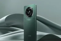 Realme Narzo 90 hadir dengan layar 120Hz, baterai 7000 mAh, dan kamera 50 MP. Simak spesifikasi lengkapnya di sini