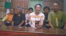Foto: Supriyadi Begawan (Tengah)