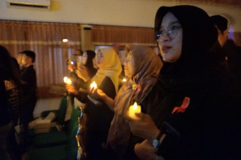 Petugas kesehatan di Tulungagung memperkuat skrining, pengobatan ARV, dan pendampingan ODHA untuk menekan penularan HIV/AIDS serta meningkatkan kualitas hidup penyintas.