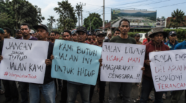 Ilustrasi Warga Tolak Penutupan Jalur Mobil di Bendungan Lohor 